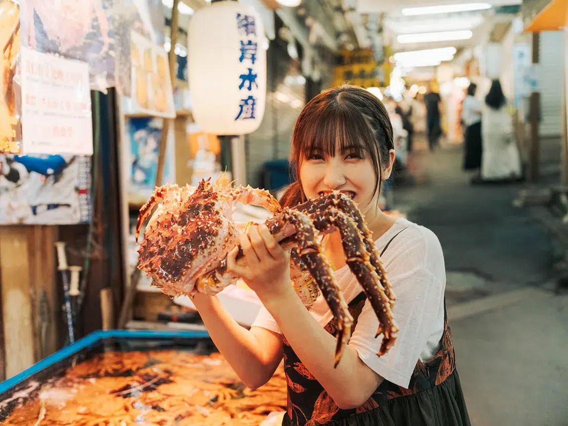 佐藤優樹、地元・北海道で撮り下ろした「カレンダー2026」が12月8日発売！本人コメント到着「モーニング娘。になる前の自分にもう一度触れたかった」