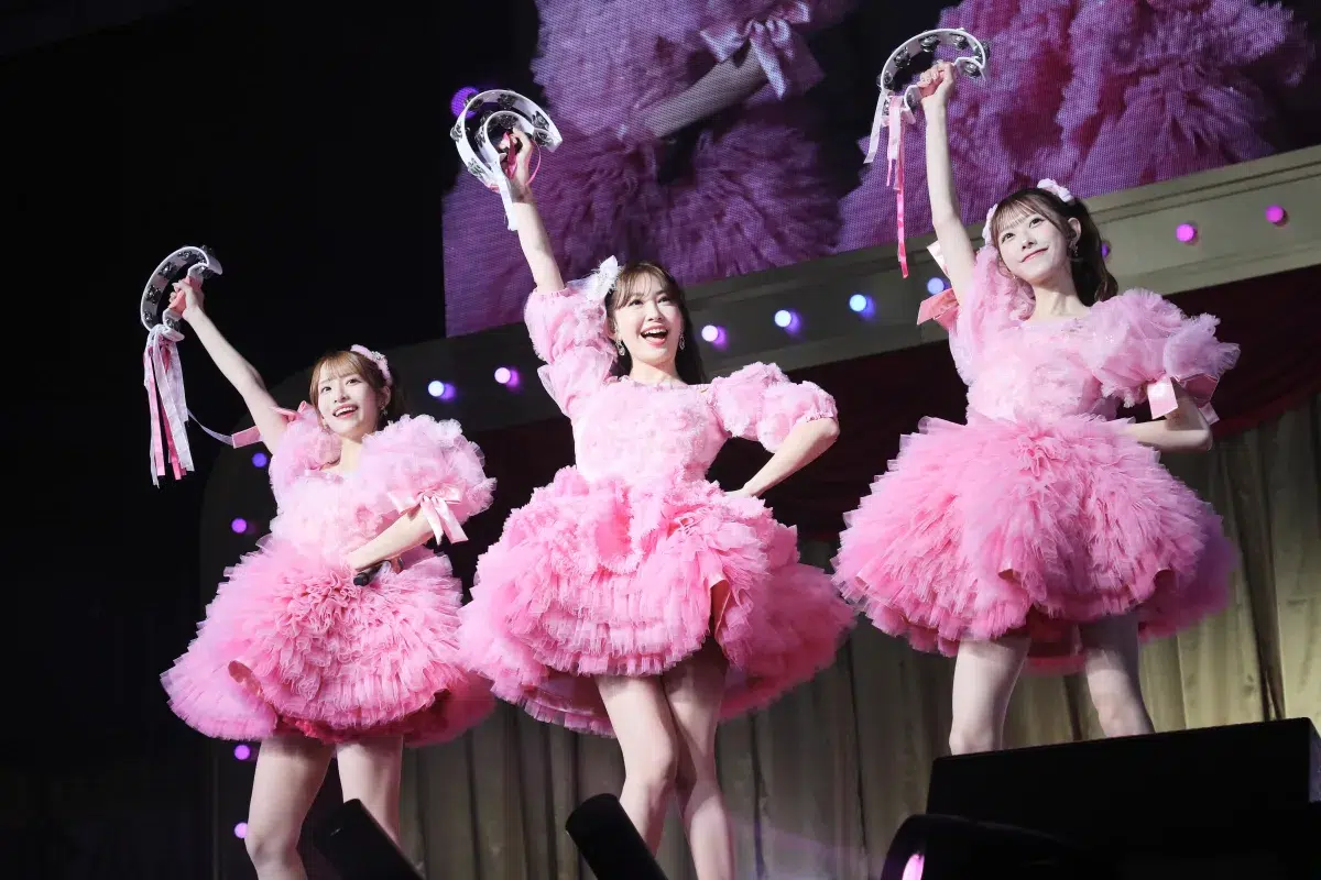 【伝説の一夜】AKB48 20周年記念コンサート千秋楽に前田敦子・大島優子らレジェンドOGが涙！ AKB48 67thシングル発売もサプライズ発表！初センターは4日に昇格したばかりの次世代エース・伊藤百花！