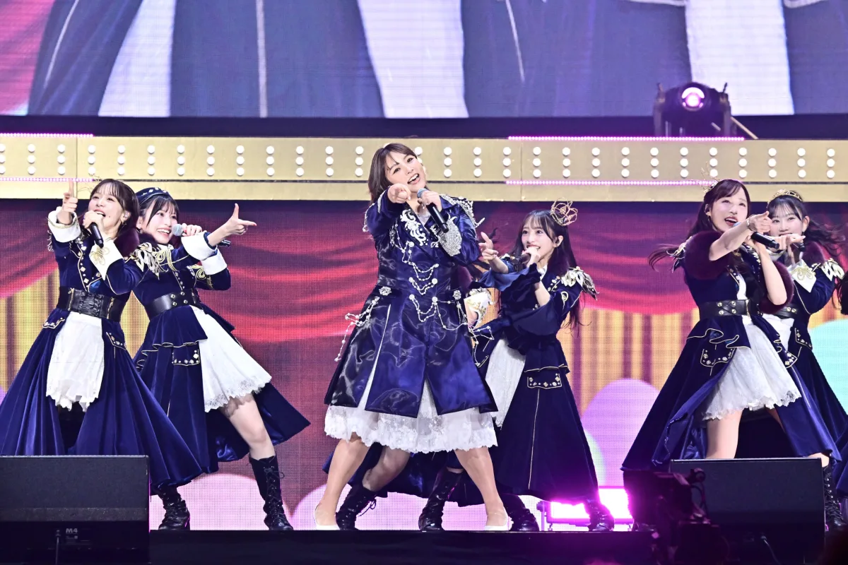 【伝説の一夜】AKB48 20周年記念コンサート千秋楽に前田敦子・大島優子らレジェンドOGが涙！ AKB48 67thシングル発売もサプライズ発表！初センターは4日に昇格したばかりの次世代エース・伊藤百花！