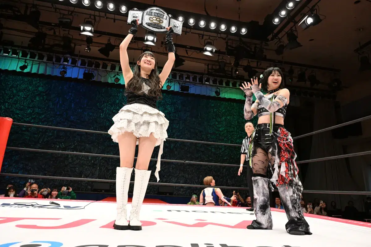 OCHA NORMA中山夏月姫、アイアンマンヘビーメタル級王座を獲得！ハロプロ×プロレスの歴史的瞬間を目撃。斉藤円香の美声リングアナ、窪田七海のキュルルンビームも炸裂！