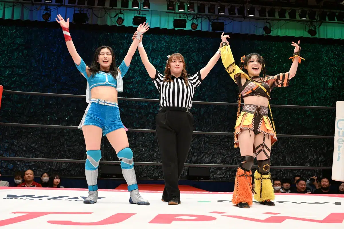 OCHA NORMA中山夏月姫、アイアンマンヘビーメタル級王座を獲得！ハロプロ×プロレスの歴史的瞬間を目撃。斉藤円香の美声リングアナ、窪田七海のキュルルンビームも炸裂！