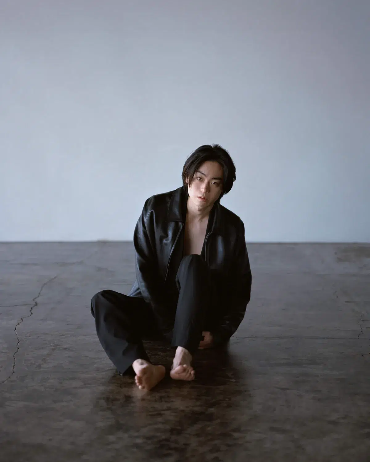 菅田将暉 来年1/14(水)リリースEP『SENSATION CIRCLE』ジャケット写真、新アーティスト写真解禁! 6 菅田将暉 来年1/14(水)リリースEP『SENSATION CIRCLE』ジャケット写真、新アーティスト写真解禁!