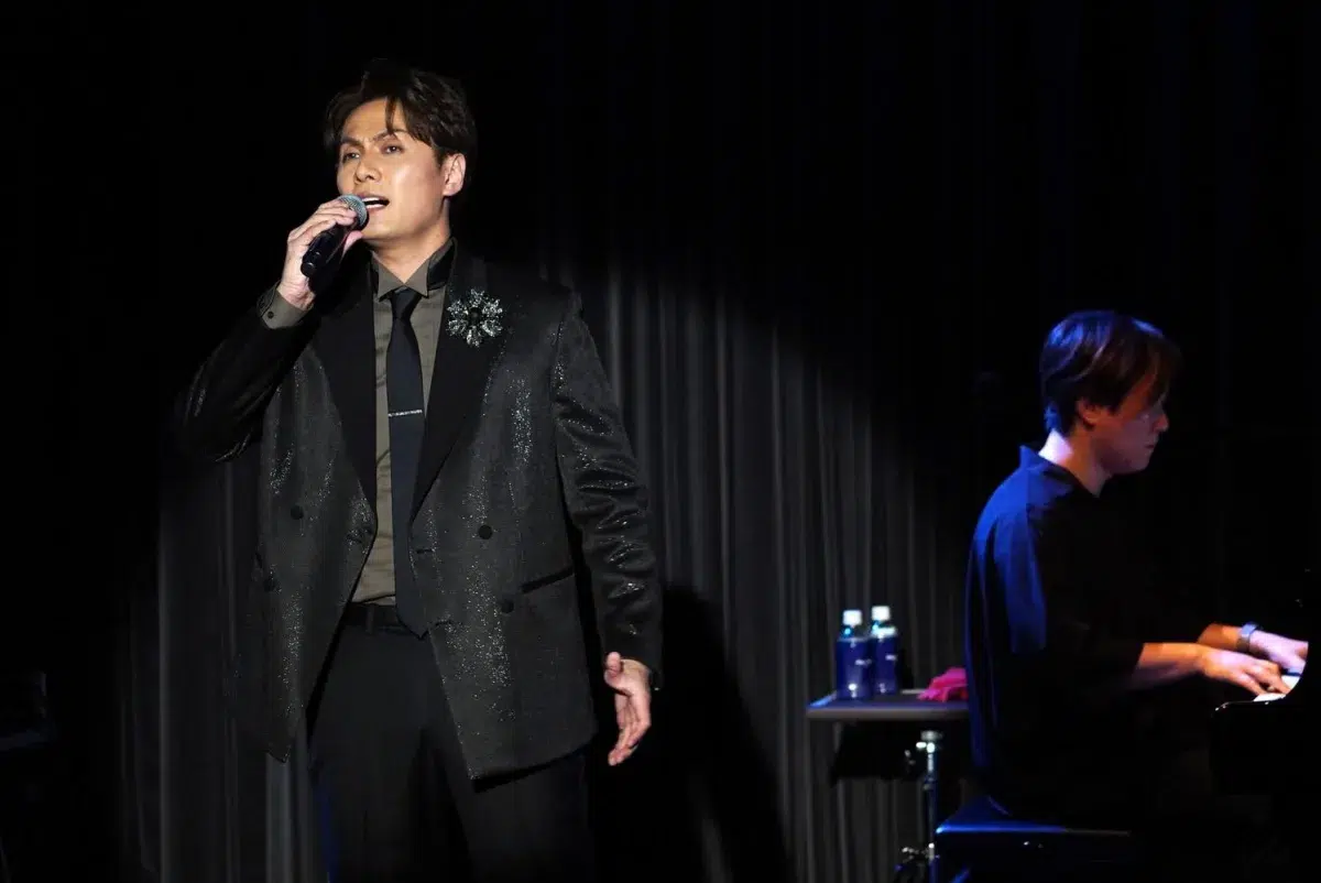 加藤和樹、COTTON CLUB で2025年を締めくくるライブを開催、"GIG" Tour 2026 の日程も決定! 7 加藤和樹、COTTON CLUB で2025年を締めくくるライブを開催、"GIG" Tour 2026 の日程も決定!