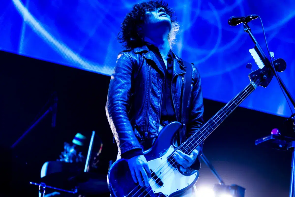 [Alexandros] 歴代ドラマーが集結！デビュー15周年記念ライブ“15th Anniversary VIP PARTY '25” 12月14日（日）公演レポート 川上「最高のファンを持ちました。ファンっていうのが変な気がします。友達以上の存在。これから新たな15年を刻んでいきます！　おじいちゃんになってもヤングでいきましょう！」