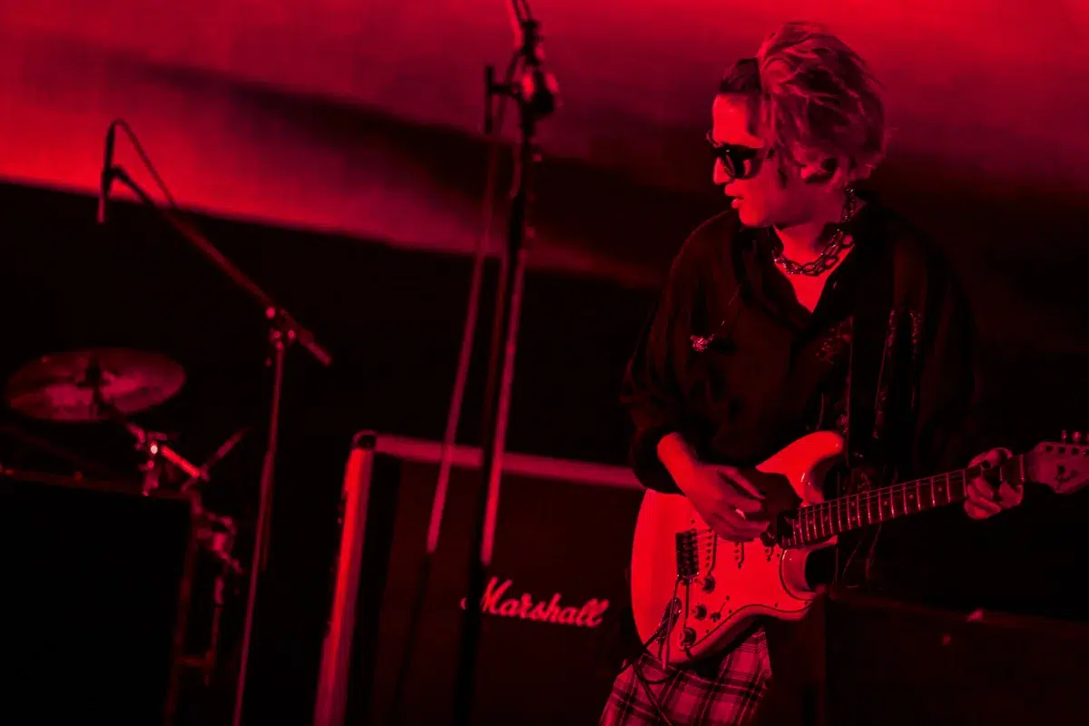 [Alexandros] 歴代ドラマーが集結！デビュー15周年記念ライブ“15th Anniversary VIP PARTY '25” 12月14日（日）公演レポート 川上「最高のファンを持ちました。ファンっていうのが変な気がします。友達以上の存在。これから新たな15年を刻んでいきます！　おじいちゃんになってもヤングでいきましょう！」