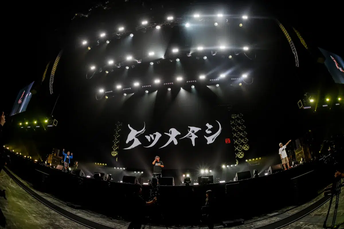 異色のアーティスト達がジャンルの垣根をこえ一夜限りの共演！――イベント「狂宴」ライブレポート ケツメイシ・湘南乃風・新しい学校のリーダーズ・FRUTS ZIPPER４組出演のライブに約２万人が熱狂！