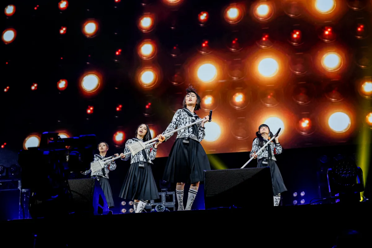 異色のアーティスト達がジャンルの垣根をこえ一夜限りの共演！――イベント「狂宴」ライブレポート ケツメイシ・湘南乃風・新しい学校のリーダーズ・FRUTS ZIPPER４組出演のライブに約２万人が熱狂！