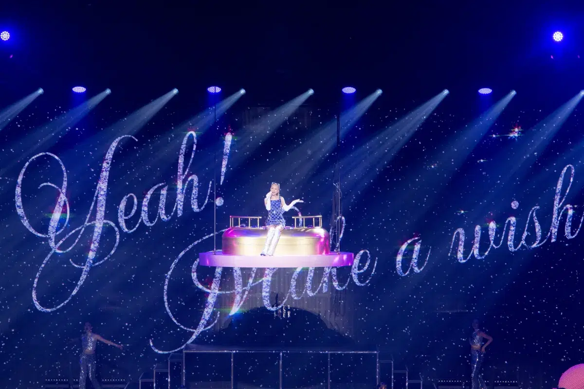 西野カナ「魔法の旅」をコンセプトとしたクリスマスライブをKアリーナ横浜で開催！新曲「君のせい」も2月6日リリース決定！さらに本ライブのBlu-ray&DVDも3月18日リリース決定！