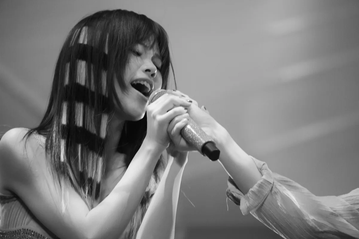 アイナ・ジ・エンド、東京ガーデンシアターにて2025年最後のワンマンライブで圧巻のパフォーマンス！自身初となるアジアツアーも解禁！