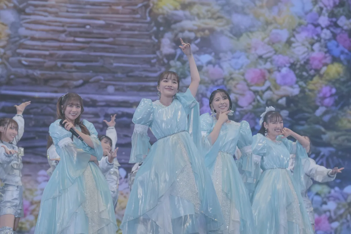 ももクロが冬恒例のワンマンライブ『ももいろクリスマス』を開催。15回目となる今回のテーマは“宇宙旅行”。王道と定番を押さえつつも、AIを活用した演出を加えるなど新たなクリスマスライブに！