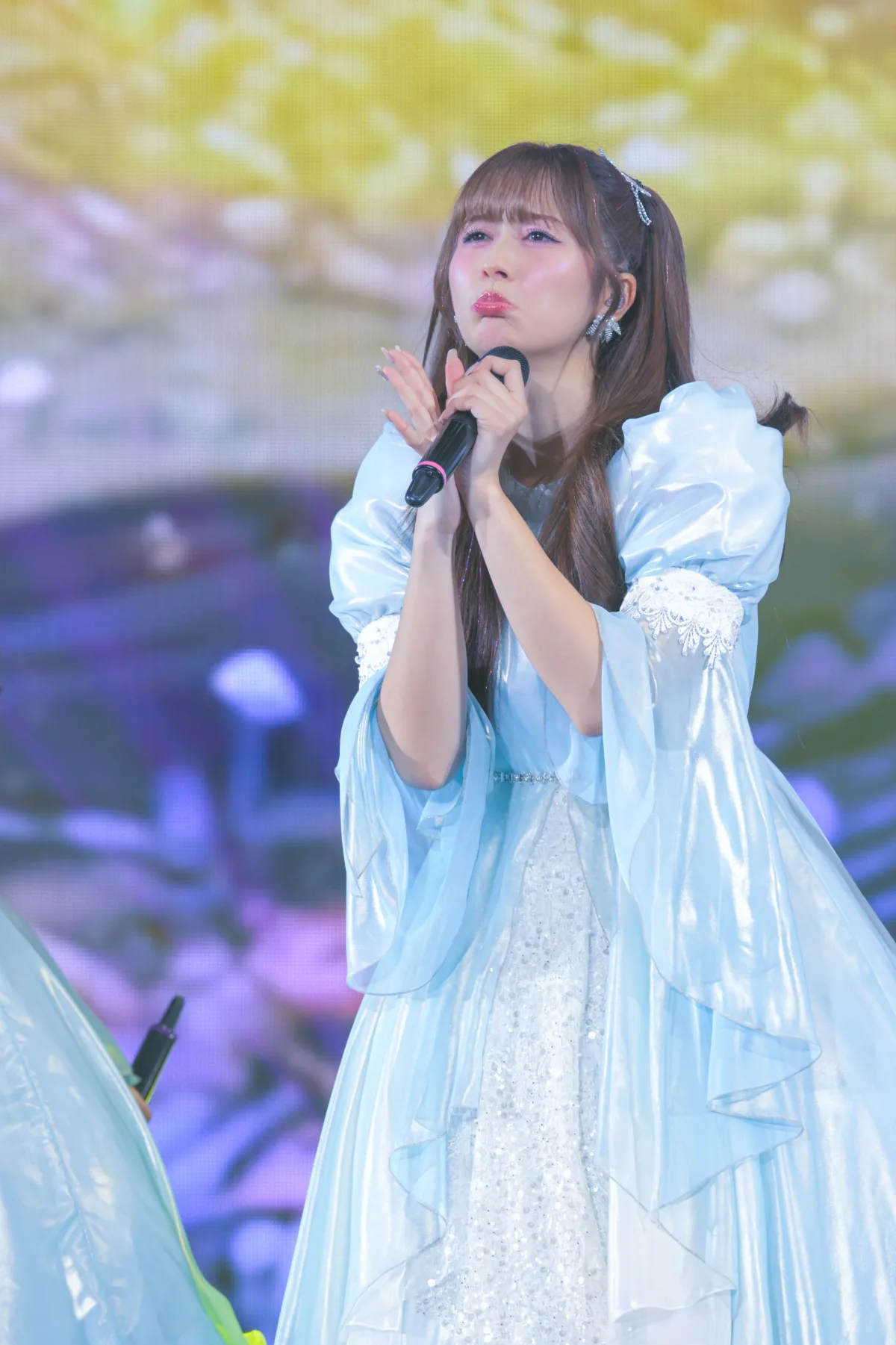 ももクロが冬恒例のワンマンライブ『ももいろクリスマス』を開催。15回目となる今回のテーマは“宇宙旅行”。王道と定番を押さえつつも、AIを活用した演出を加えるなど新たなクリスマスライブに！