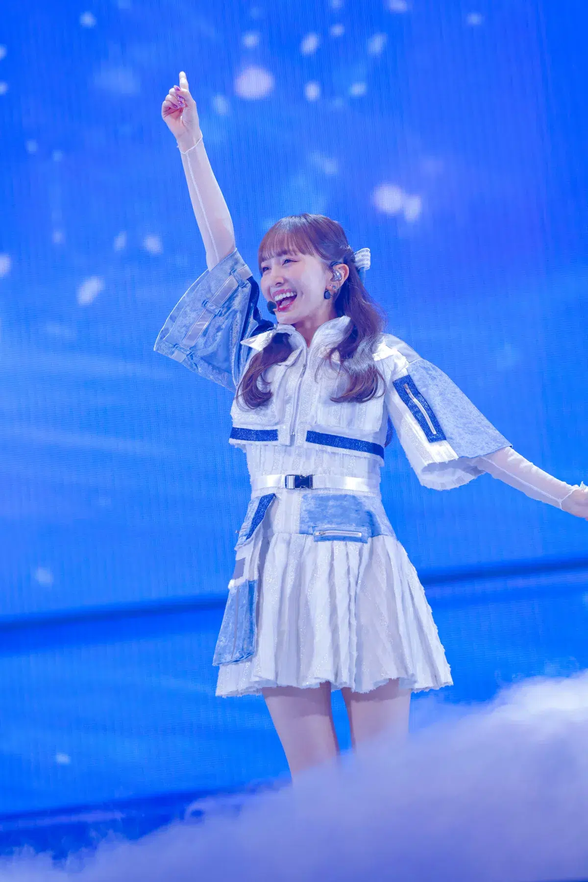 ももクロが冬恒例のワンマンライブ『ももいろクリスマス』を開催。15回目となる今回のテーマは“宇宙旅行”。王道と定番を押さえつつも、AIを活用した演出を加えるなど新たなクリスマスライブに！