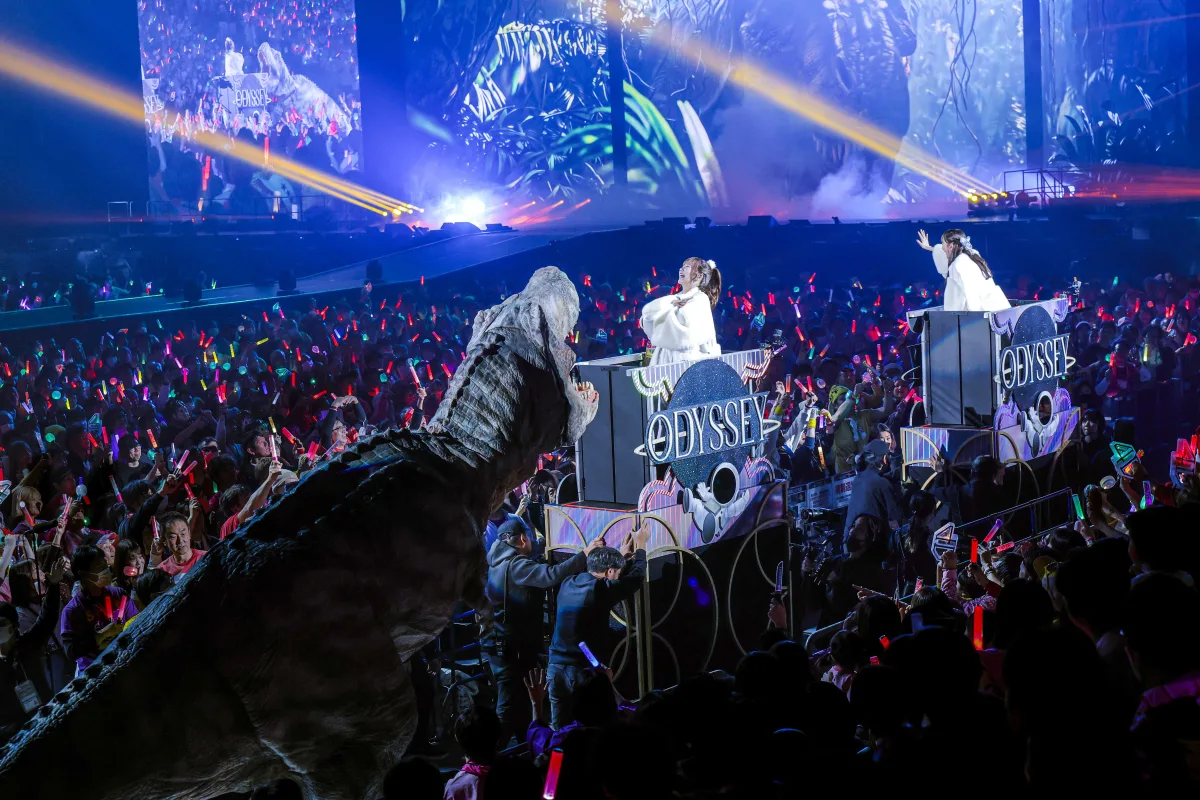 ももクロが冬恒例のワンマンライブ『ももいろクリスマス』を開催。15回目となる今回のテーマは“宇宙旅行”。王道と定番を押さえつつも、AIを活用した演出を加えるなど新たなクリスマスライブに！