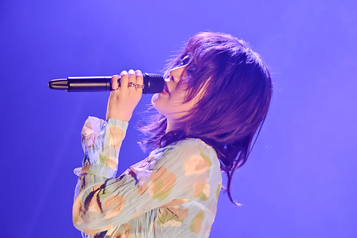 楠木ともり 26歳を記念したバースデーライブ「TOMORI KUSUNOKI BIRTHDAY LIVE 2025 “LAPIDARIES”」を開催!初となるアナログ・レコード盤「PRESSED FLOWERS」発売決定のサプライズ発表も! 9 楠木ともり 26歳を記念したバースデーライブ「TOMORI KUSUNOKI BIRTHDAY LIVE 2025 “LAPIDARIES”」を開催!初となるアナログ・レコード盤「PRESSED FLOWERS」発売決定のサプライズ発表も!