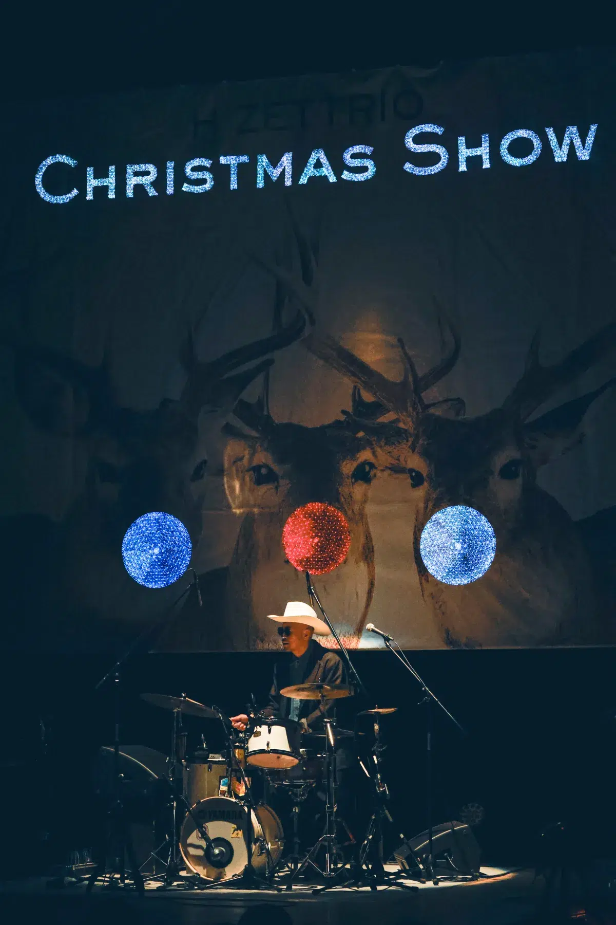H ZETTRIO、年末の渋谷をクリスマス色に染める 祝祭ムードに包まれたライブ大盛況、2026年〈こどもの日10周年SP〉開催決定！