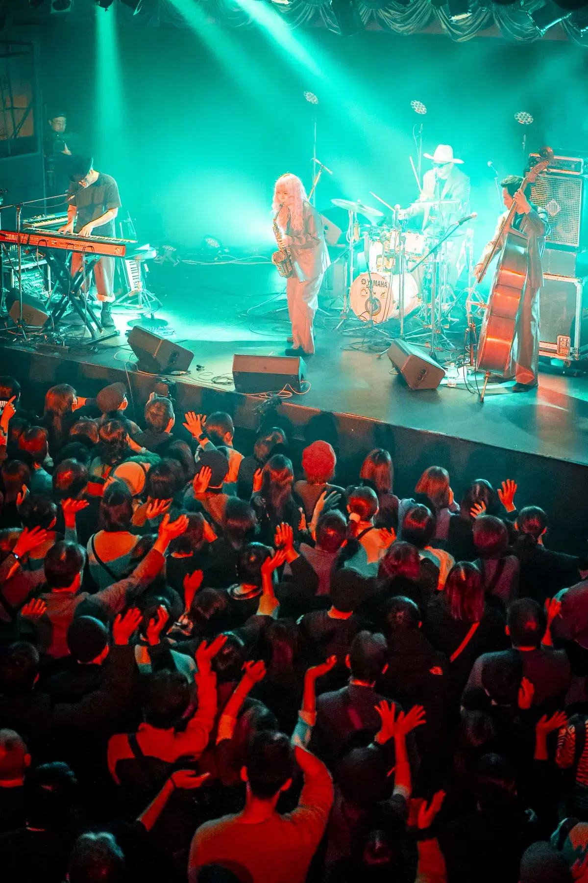 H ZETTRIO with YUCCO MILLER 2025年の終着点に刻まれた化学反応、2026年の次章を予感させた夜