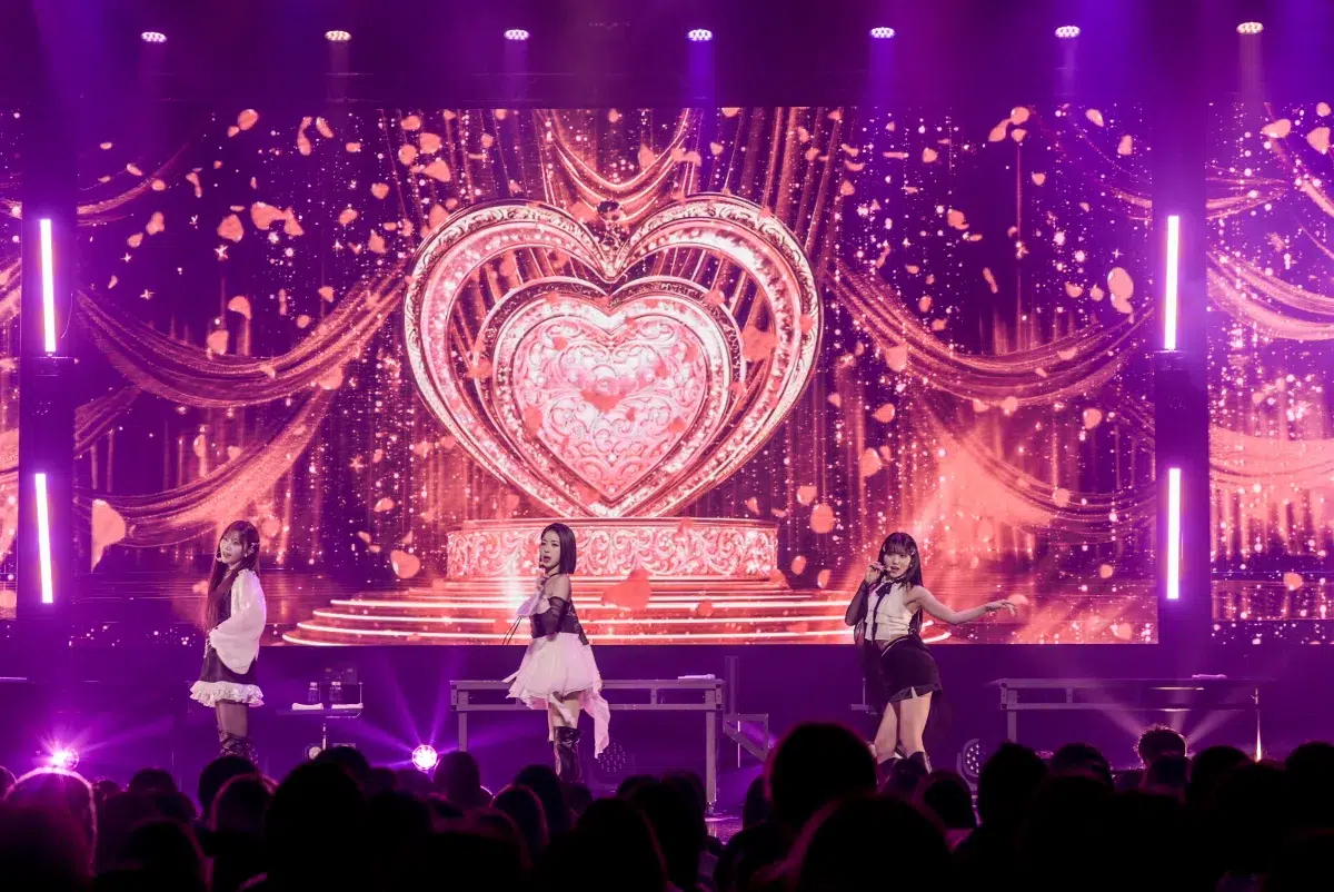 IS:SUE チケット即完となった初の全国ツアー『2025 IS:SUE 1ST TOUR - IS:SUE IS COMING』完走！待望のニューシングル『PHASE』に注目