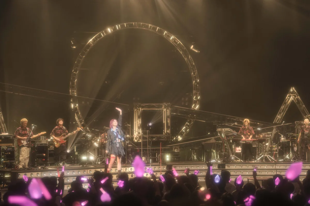 LiSA 約2年ぶりの全国ホールツアー、全18公演を完走し約4万人を動員!&東京公演のライブ写真が初解禁!!&26年4月から15周年イヤーに突入!! 3 LiSA 約2年ぶりの全国ホールツアー、全18公演を完走し約4万人を動員!&東京公演のライブ写真が初解禁!!&26年4月から15周年イヤーに突入!!