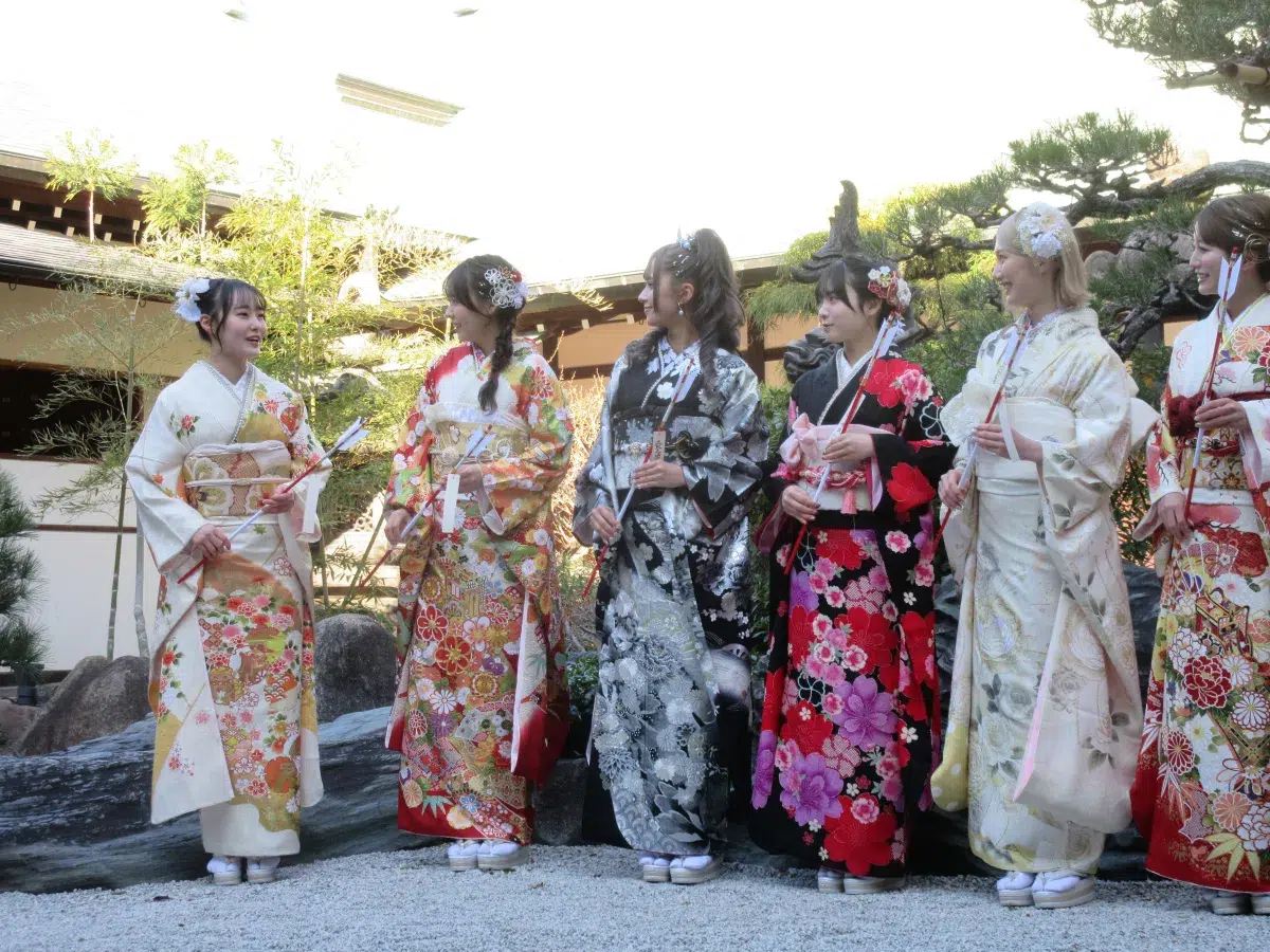 【イベントレポート】NMB48の塩月希依音・坂田心咲・芳賀礼ら2026年新成人メンバー10人が艶やかな晴れ着で集結！それぞれが思い描く20歳の目標とは？