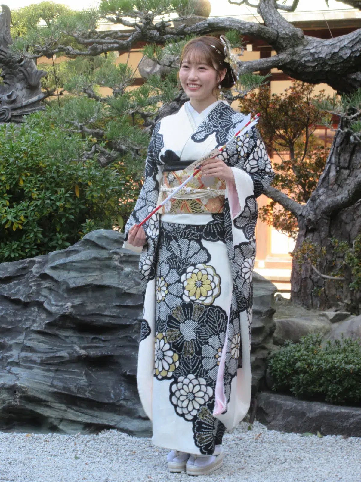 【イベントレポート】NMB48の塩月希依音・坂田心咲・芳賀礼ら2026年新成人メンバー10人が艶やかな晴れ着で集結！それぞれが思い描く20歳の目標とは？