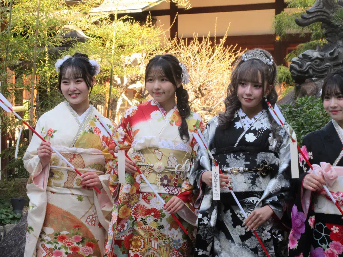 【イベントレポート】NMB48の塩月希依音・坂田心咲・芳賀礼ら2026年新成人メンバー10人が艶やかな晴れ着で集結！それぞれが思い描く20歳の目標とは？