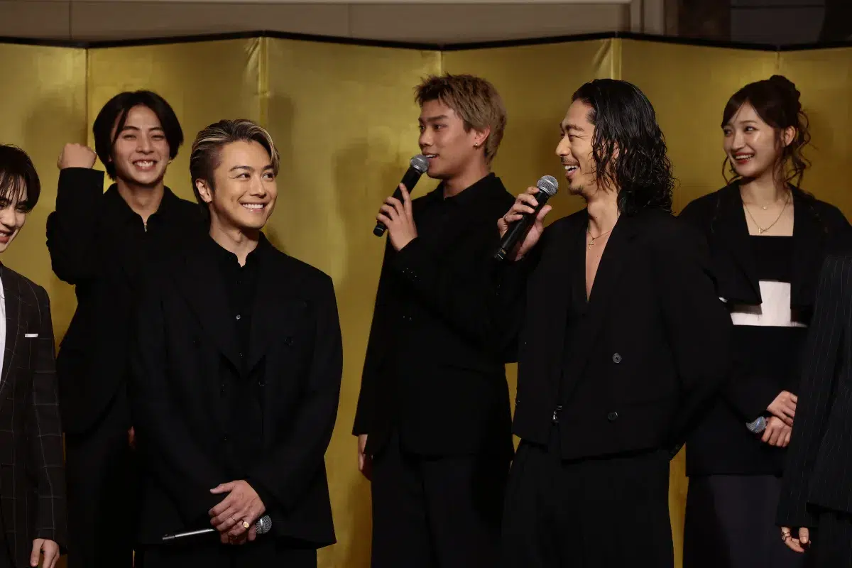 【LDH】6年に一度の“祭り”「LDH PERFECT YEAR 2026」遂に開幕！! EXILE TAKAHIRO×SYOINGアーティスト・吉川壽一氏 4m×2mの巨大な書を共作し開幕を高らかに宣言！総勢18名のLDH アーティストが出席し意気込みを語る！