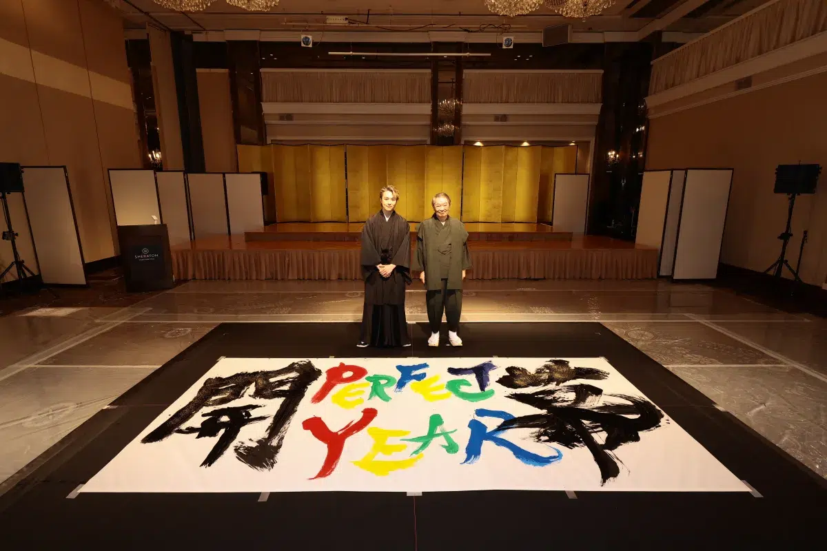 【LDH】6年に一度の“祭り”「LDH PERFECT YEAR 2026」遂に開幕！! EXILE TAKAHIRO×SYOINGアーティスト・吉川壽一氏 4m×2mの巨大な書を共作し開幕を高らかに宣言！総勢18名のLDH アーティストが出席し意気込みを語る！