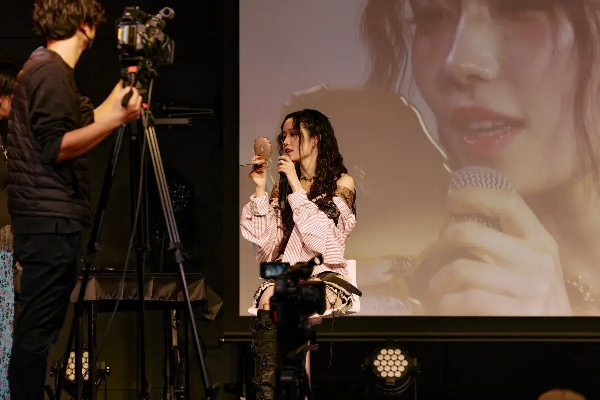 ANNA SUI×MYERAが提示する、わたしだけの色 イベント内では、5/31(日)豊洲PITでのイベント開催もサプライズ発表！