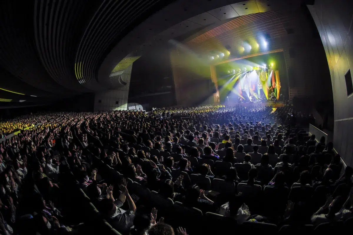 ナオト・インティライミ デビュー15周年！New Album『REBOOT』のリリース当日に開催した一夜限りスペシャルライブ『ナオト・インティライミ 15th Anniversary Special Live "REBOOT"』の模様をレポート！「一夜限りだからこそ価値があって、心の奥底にずっとしまっておけるような、特別なライブになりました」