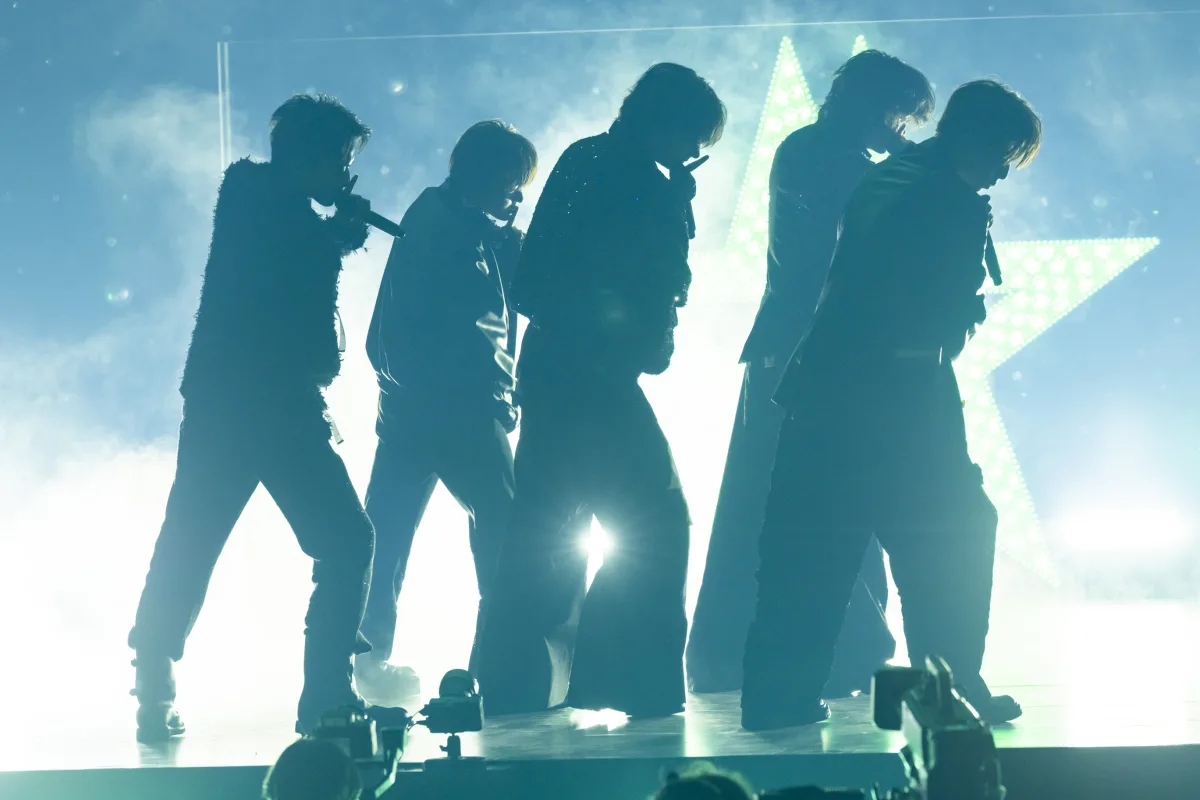 STARGLOW DEBUT SHOWCASE『Wish upon a star』のオフィシャルライブレポートが到着！