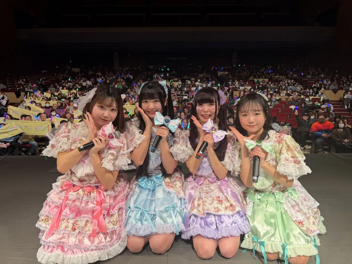 【834枚の軌跡】八戸が揺れた！pacchi単独ライブで最高の景色。新グループ「はっちゃん」も電撃デビュー！～館鼻岸壁朝市の潮風が「地方創生モデル」へ進化。八戸市公会堂が熱狂に包まれた「888大作戦」で見えた新しい夢～