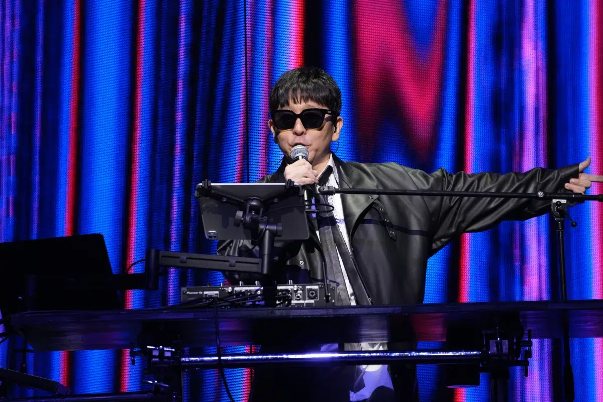 m-flo、25周年記念公演で見せた唯一無二のスタイル。豪華なフィーチャリングに7,000人が歓喜 16 m-flo、25周年記念公演で見せた唯一無二のスタイル。豪華なフィーチャリングに7,000人が歓喜