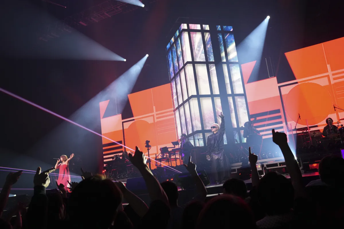 m-flo、25周年記念公演で見せた唯一無二のスタイル。豪華なフィーチャリングに7,000人が歓喜 41 m-flo、25周年記念公演で見せた唯一無二のスタイル。豪華なフィーチャリングに7,000人が歓喜