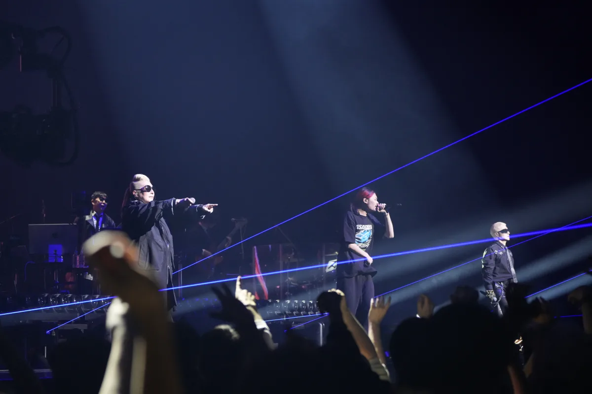 m-flo、25周年記念公演で見せた唯一無二のスタイル。豪華なフィーチャリングに7,000人が歓喜 52 m-flo、25周年記念公演で見せた唯一無二のスタイル。豪華なフィーチャリングに7,000人が歓喜