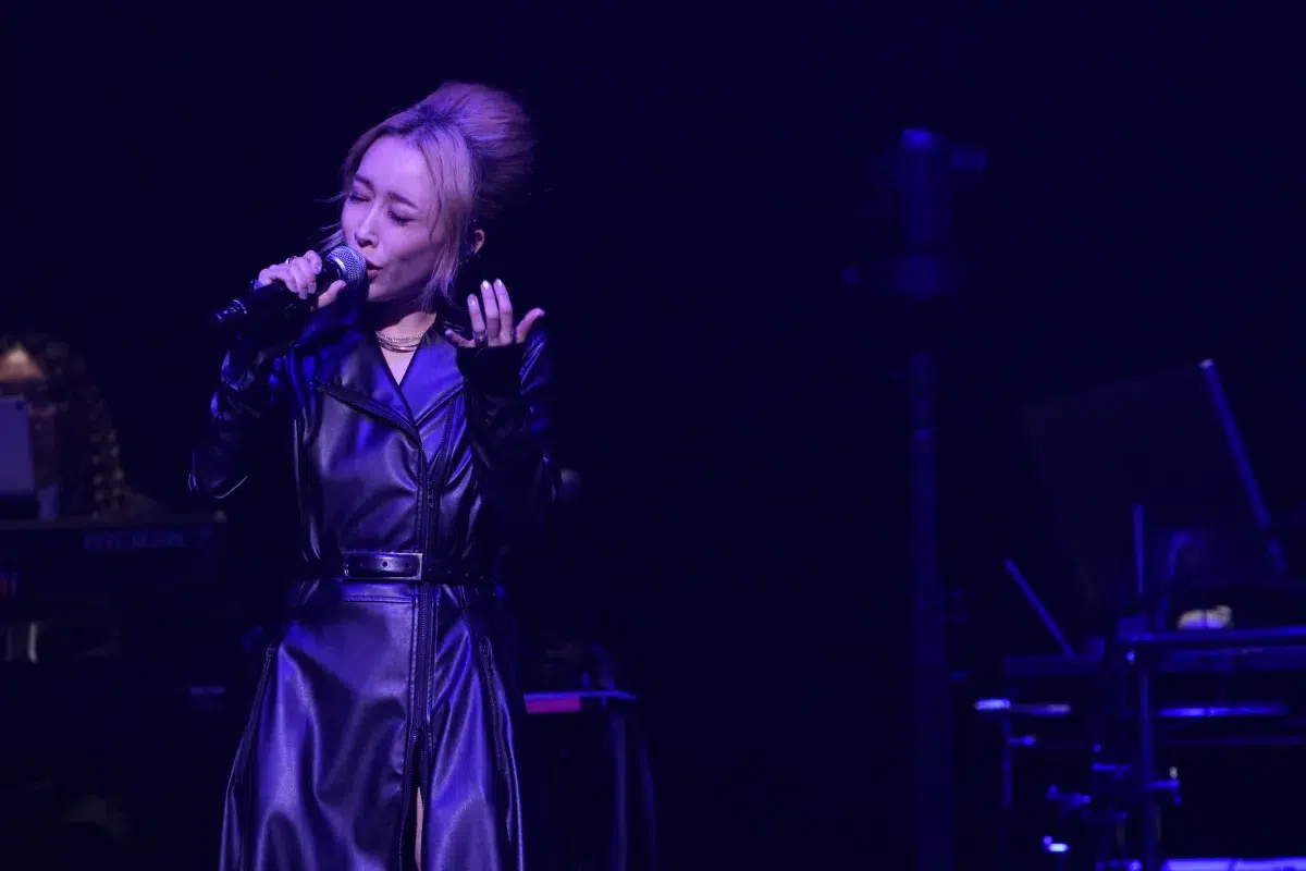 m-flo、25周年記念公演で見せた唯一無二のスタイル。豪華なフィーチャリングに7,000人が歓喜 56 m-flo、25周年記念公演で見せた唯一無二のスタイル。豪華なフィーチャリングに7,000人が歓喜