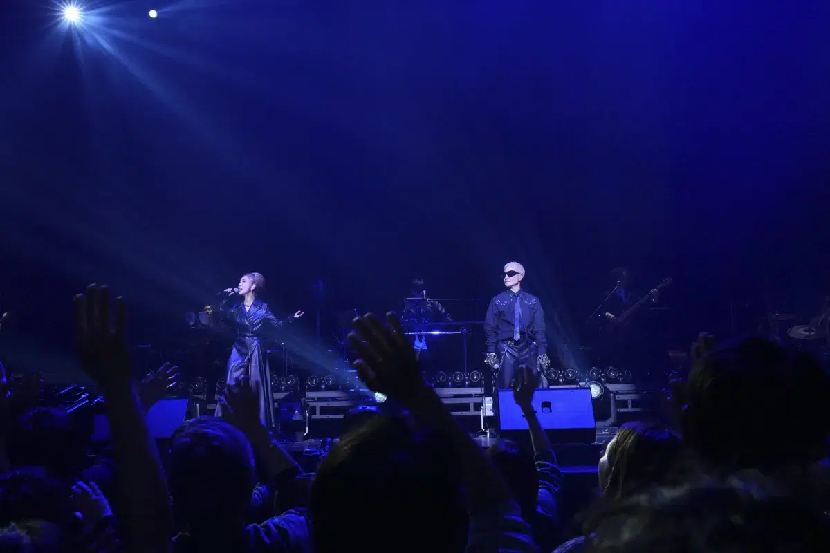 m-flo、25周年記念公演で見せた唯一無二のスタイル。豪華なフィーチャリングに7,000人が歓喜 58 m-flo、25周年記念公演で見せた唯一無二のスタイル。豪華なフィーチャリングに7,000人が歓喜