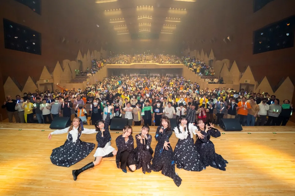 ナナニジ、ついにキャラクターと初共演！ソニーグループの最先端テクノロジーが叶えた夢のステージに大歓喜！