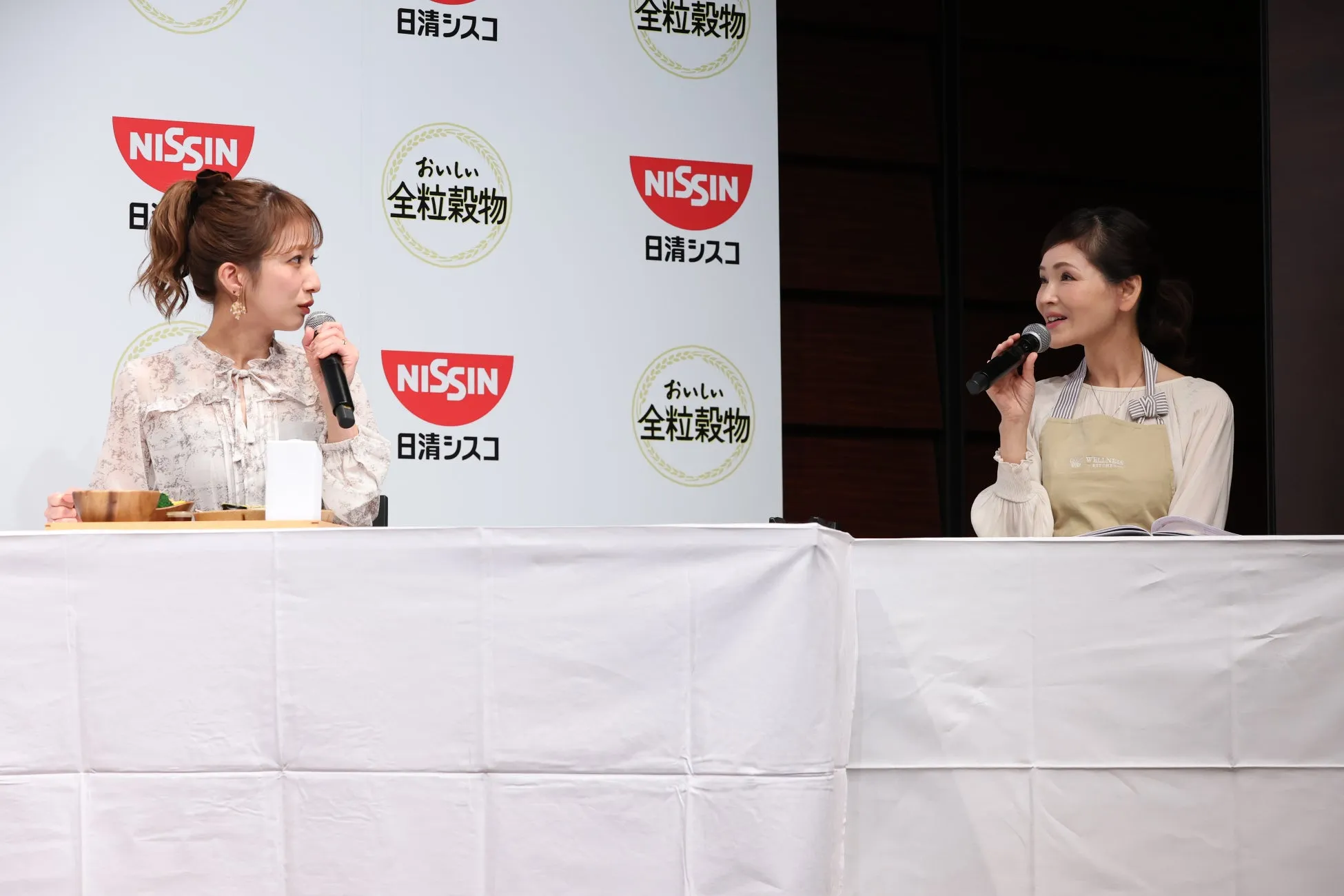 イベントに登壇した辻󠄀希美さんと関口絢子さん