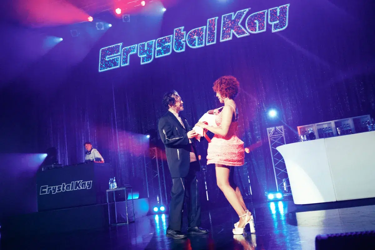 【Crystal Kay】2/26に生誕40周年を迎えたCrystal Kayの誕生日パーティーライブ『Birštonas presents CK BIRTHDAY BASH LEVEL 40』開催！EXILE SHOKICHI、Zeebra、金城碧海(JO1)ら豪華ゲストが多数登場！JIMMY＆WEESAを客演に迎えた新曲「TWO TWO SIX」を初披露！！