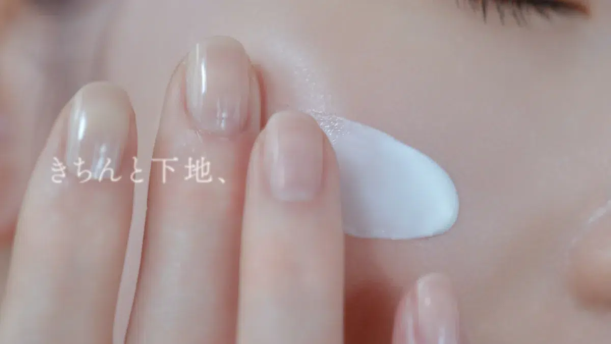 新垣結衣 出演『雪肌精』新CMが3月6日より放映開始 新商品「朝の多機能乳液」で透明感あふれる肌へ