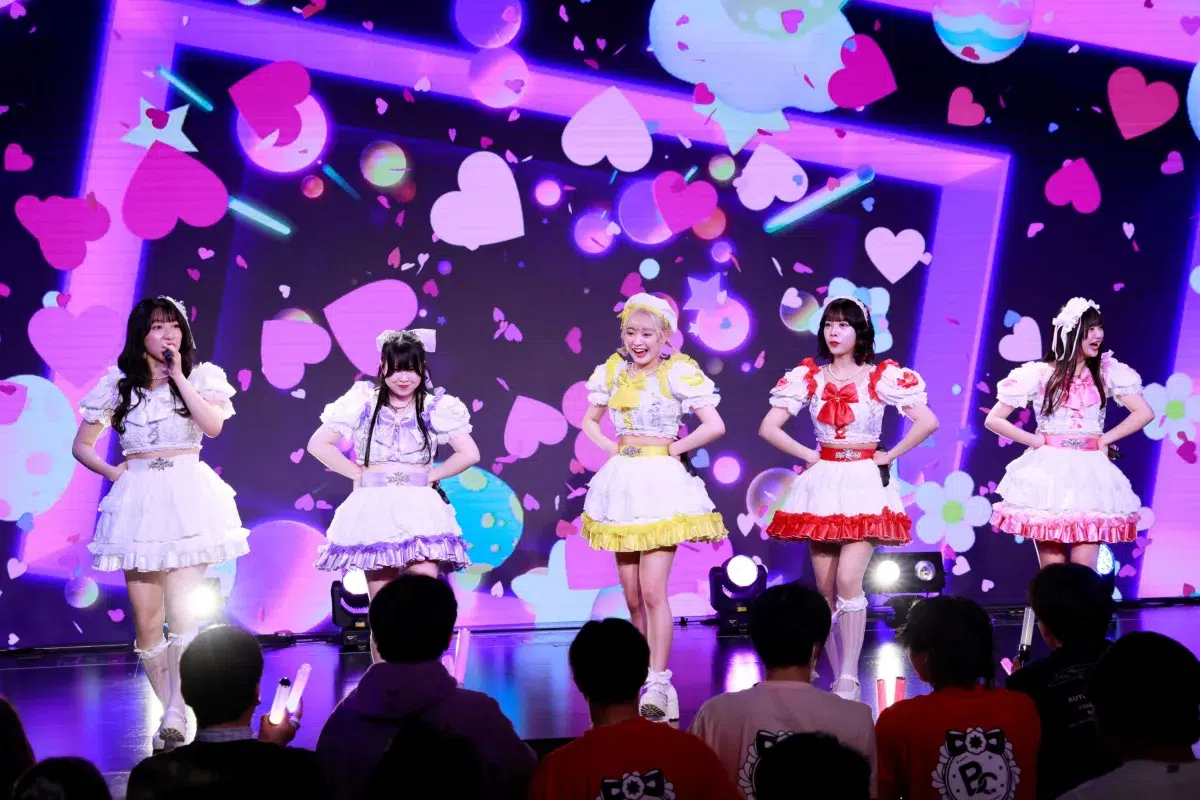 Bright Charmデビューライブ「 Bright Charm Debut Live～UNLOCK the CHARM～」公演レポート。