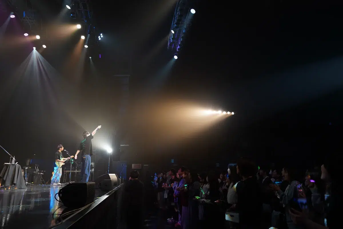 まつむら かなう、自身最大規模の全国ツアーが大阪で開幕！初開催の福岡公演も即完、新曲「バイバイってさ」をライブ初披露！