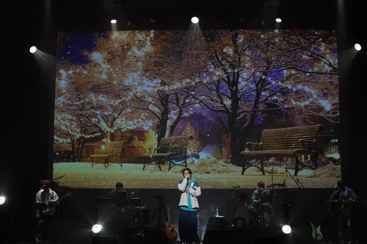 まつむら かなう、自身最大規模の全国ツアーが大阪で開幕！初開催の福岡公演も即完、新曲「バイバイってさ」をライブ初披露！