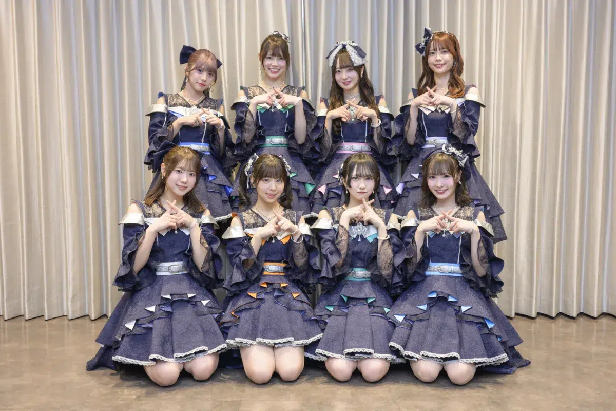 佐久間宣行プロデュース「ラフ×ラフ」が結成3周年ライブを開催！活動休止中の吉村萌南が電撃復帰、8人揃って新曲「Yondanda」を初披露