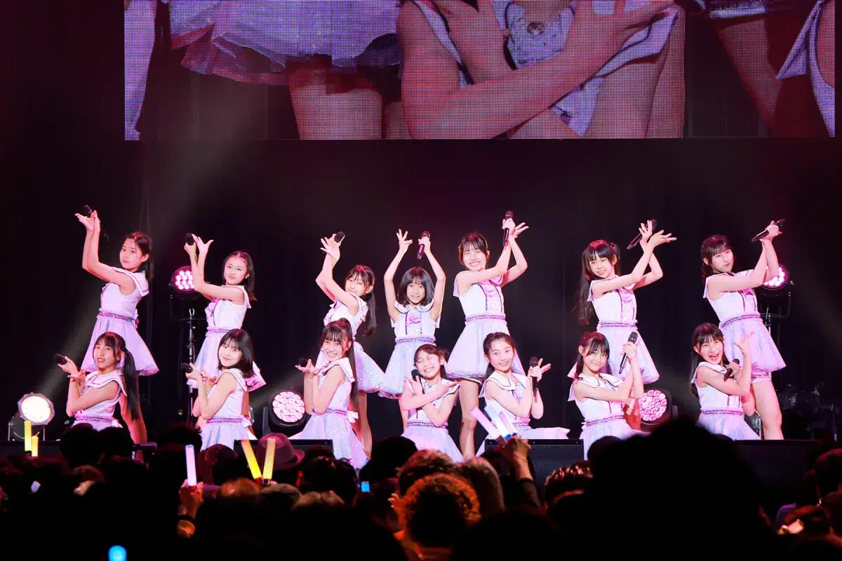 ハロプロ研修生14人が躍動！新曲『バブってらんない夢がある！』初披露＆実力診断テスト開催決定で大熱狂のZepp公演を徹底レポート！