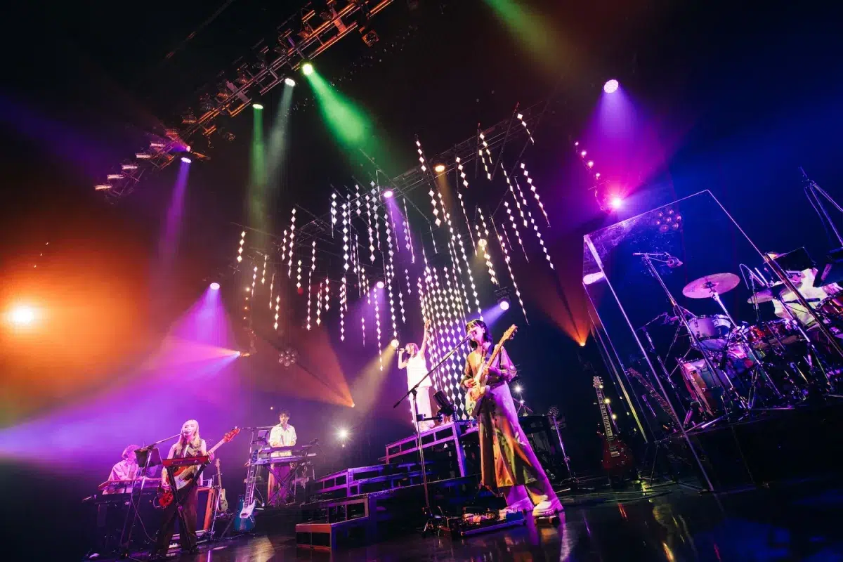 幾田りら 3年ぶりのソロツアー『幾田りら LIVE TOUR 2026 “Laugh”』国内公演オフィシャル先行受付、本日23:59締切! 3 幾田りら 3年ぶりのソロツアー『幾田りら LIVE TOUR 2026 “Laugh”』国内公演オフィシャル先行受付、本日23:59締切!