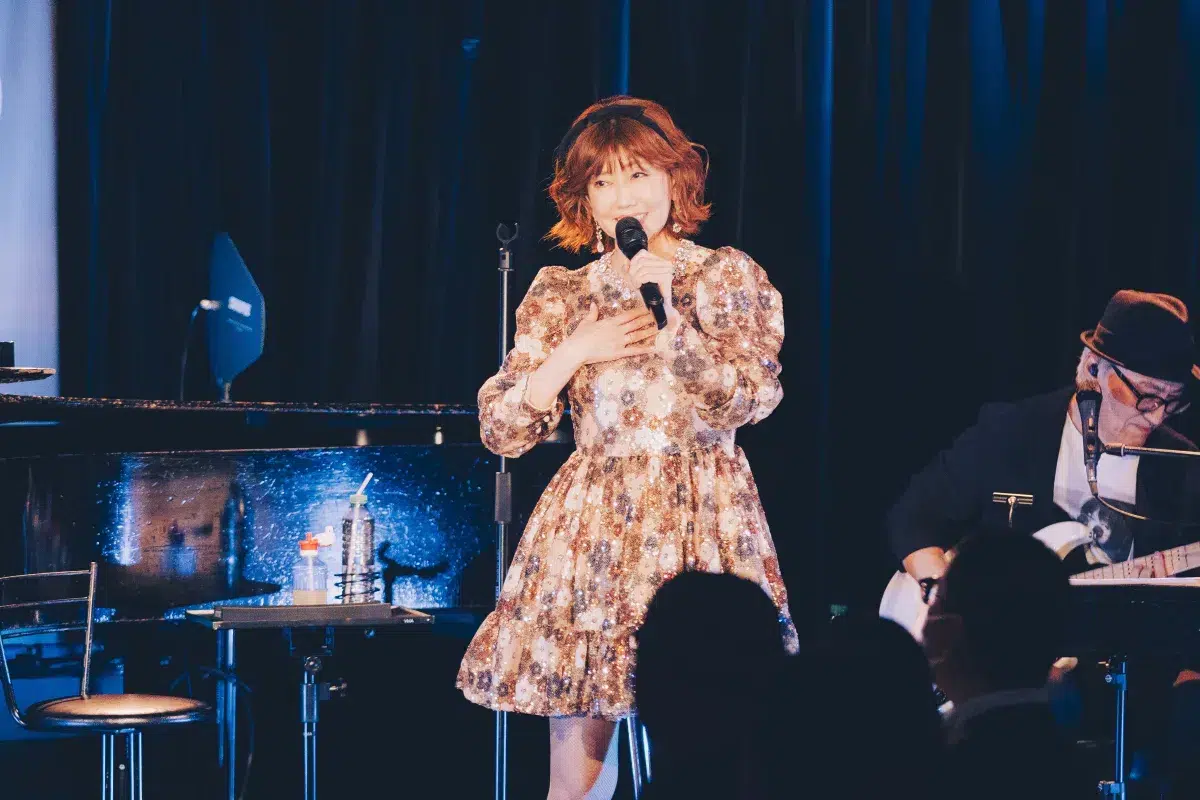 松本伊代、デビュー45周年のカバーライブが大盛況！「センチメンタル・ジャーニー」大人版で魅了