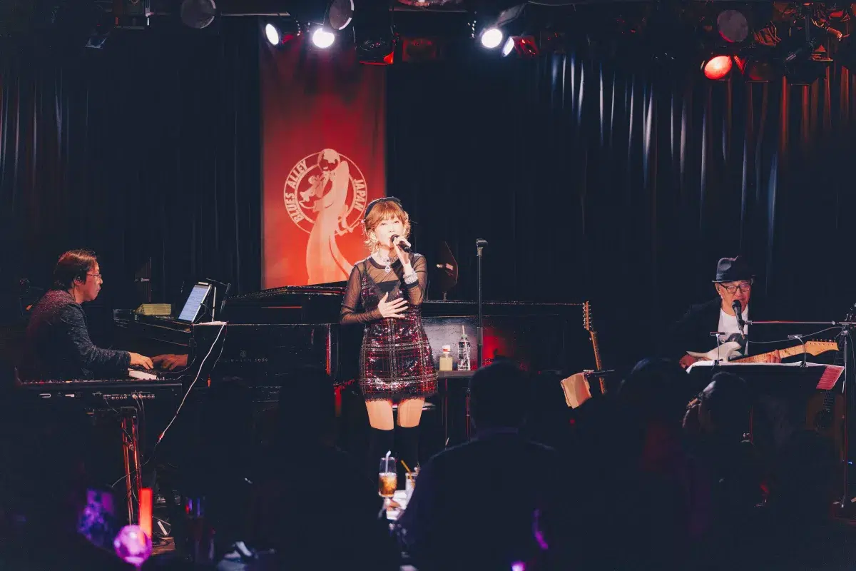 松本伊代、デビュー45周年のカバーライブが大盛況！「センチメンタル・ジャーニー」大人版で魅了