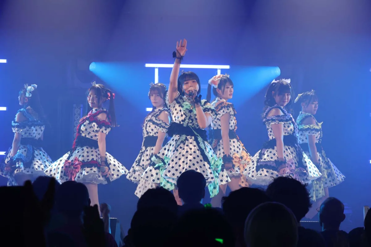 エラバレシ新ビジュアル解禁! 大食い女王もえのあずき他、レジェンドOGメンバーが出演の 10周年ワンマンレポート! 42 エラバレシ新ビジュアル解禁! 大食い女王もえのあずき他、レジェンドOGメンバーが出演の 10周年ワンマンレポート!