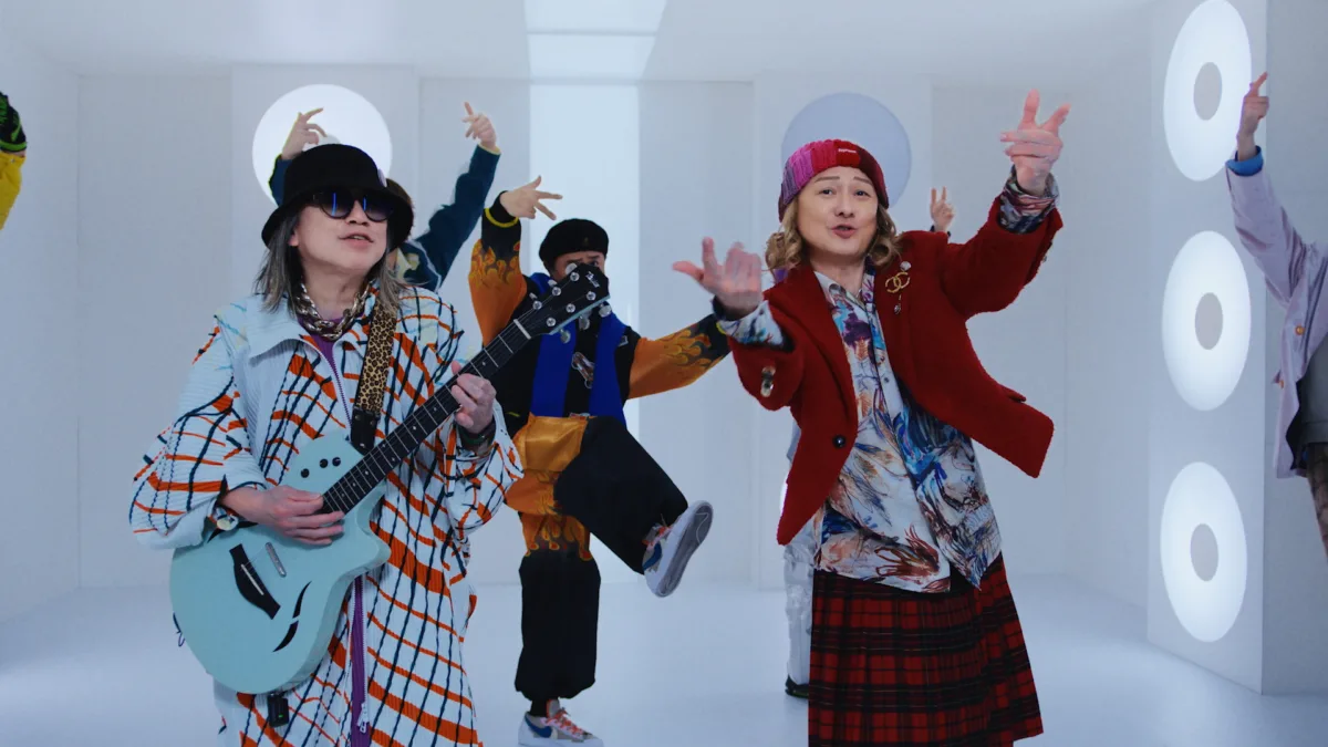 DA PUMPが犬に変身?!“スパハピ”感満載の「超超超！SUPER HAPPY feat. m.c.A・T」Music Videoが公開
